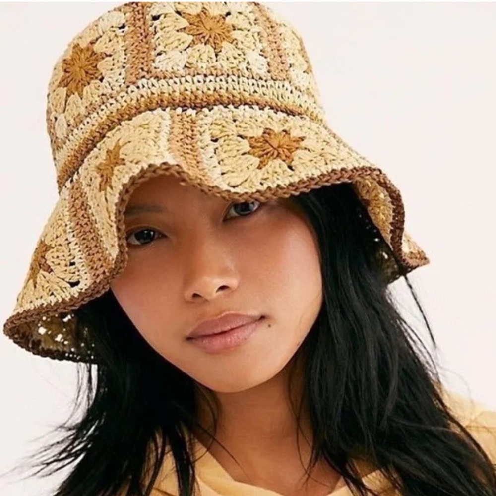 FREE PEOPLE Sumer of Love Bucket Hat